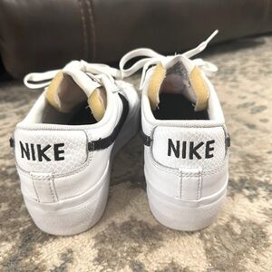 Low nike blazers platform